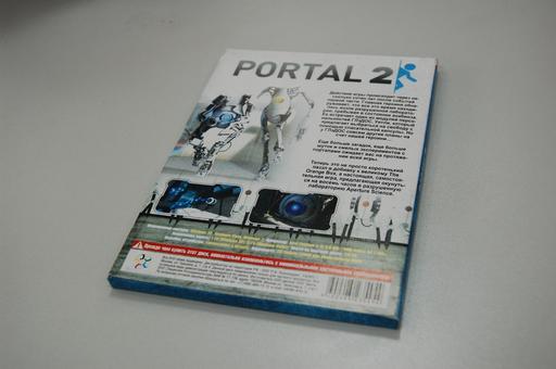 Portal 2 - Распаковка белого издания Portal 2 + неожиданный бонус.